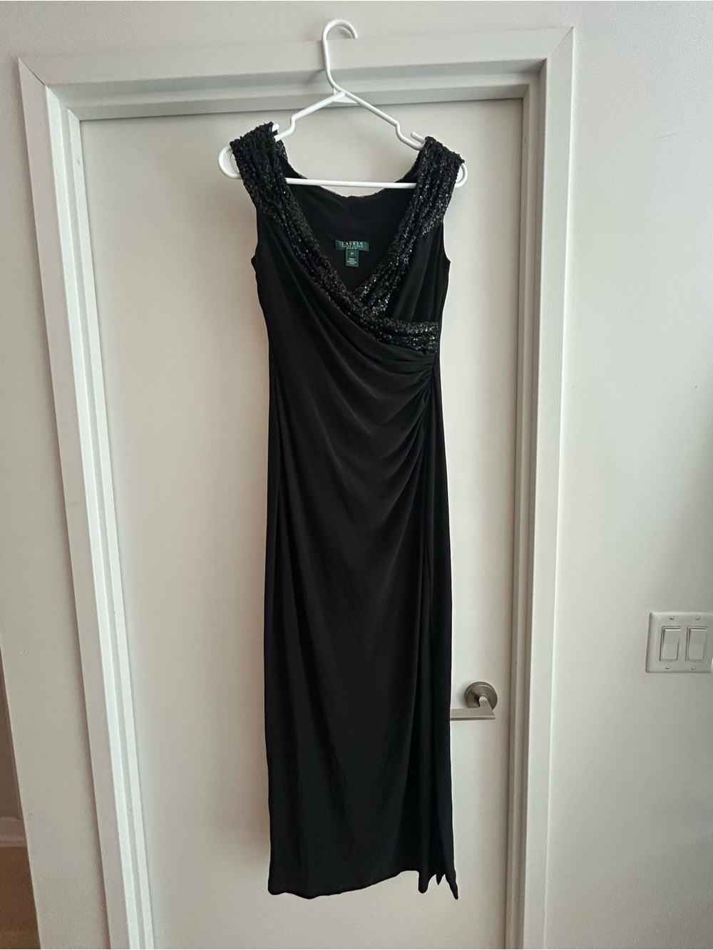 Lauren Ralph Lauren dress Black Lace & Sequin Gown – Size 6P